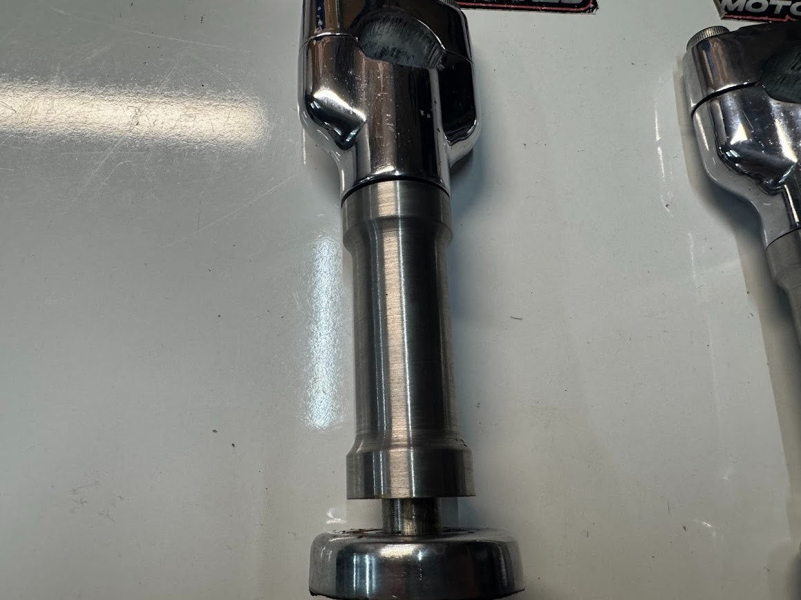 Suzuki VL 1500 Intruder 1998-2004 Handlebar Mounts Clamps