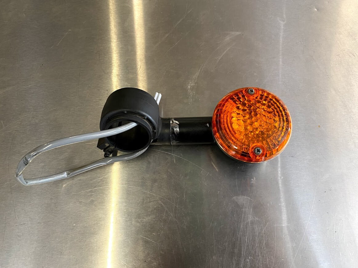 LH Front Blinker Suzuki VL 250 2009