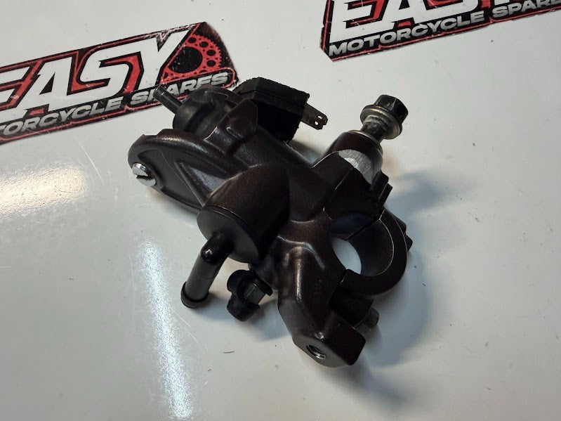 Front Brake Master Cylinder Suzuki GSXR 1000 2009-2016 OEM 59600-47H00