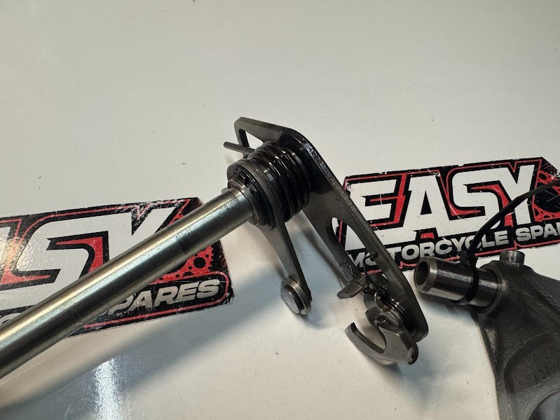 Yamaha YZF R7 2022-2025 Shift Shaft Assembly OEM Genuine 1WS-18101-00