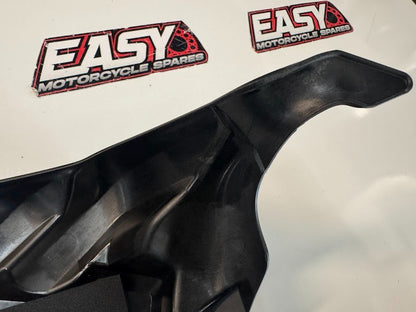 Yamaha YZF R1 2020-2025 Cover 3 Panel Fairing OEM Genuine B3L-2843J-00