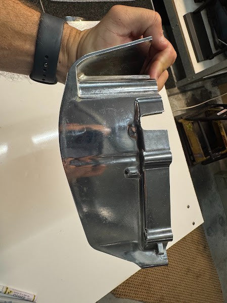 Suzuki VL 1500 Intruder 1998-2004 Stator Generator Cover OEM Genuine 11351-10F00