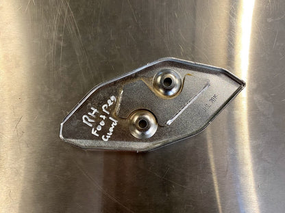 RH Foot Peg Guard Yamaha MT-03 2019