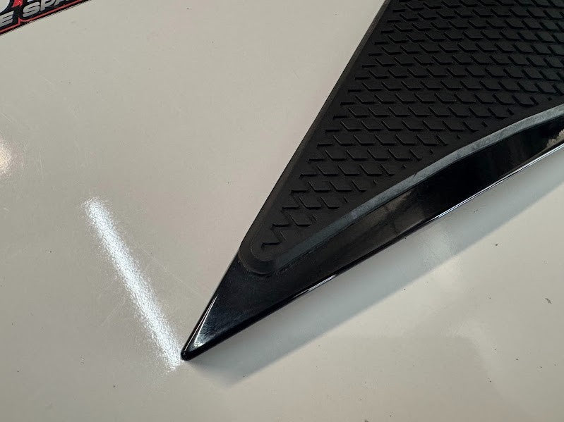 Yamaha YZF R1 2020-2025 Side Tank Cover Fairings OEM Genuine B3L-24129-00