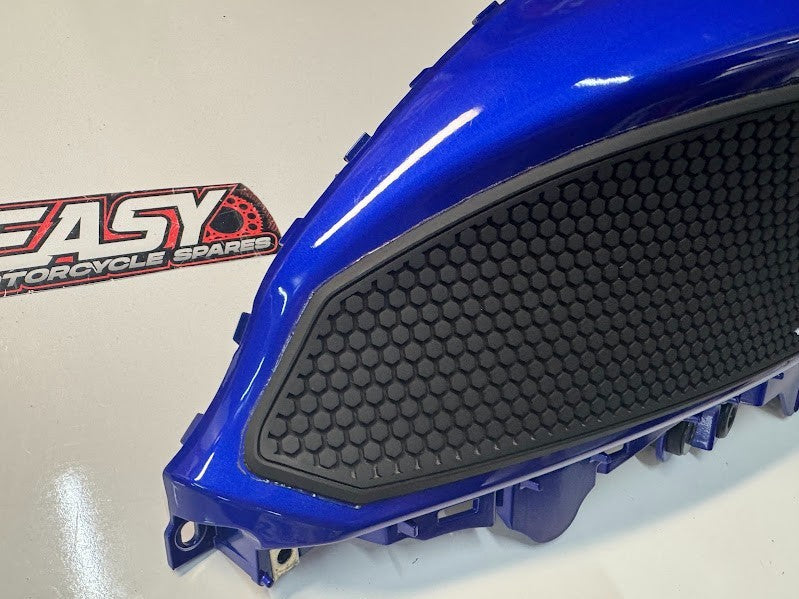 Yamaha YZF R7 2022-2025 RH Tank Fairing Cover OEM Genuine BEB-24139-00