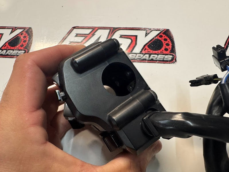 Yamaha YZF R1 2020-2025 LH Switch Block Controls OEM Genuine B3L-83969-01