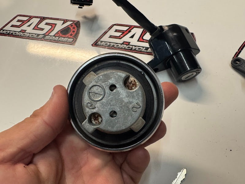Kawasaki Vulcan VN900 Classic 2006-2022 Ignition Lockset Switch OEM 27045-5323