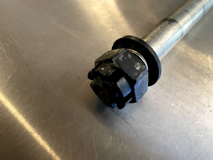 Front Axle Kawasaki Ninja 250 06-12 2010 41068-0024