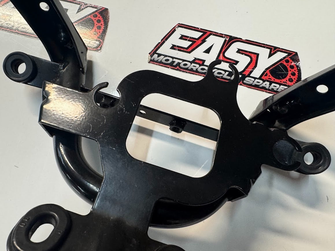 Yamaha YZF R15 2011-2018 Front Fairing Stay Bracket OEM Genuine 2FB-F8356-00