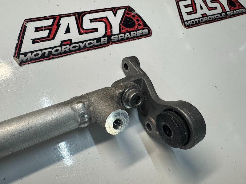 Yamaha YZF R1 2020-2025 Frame Cross Member Support Bracket B3L-2142V-00