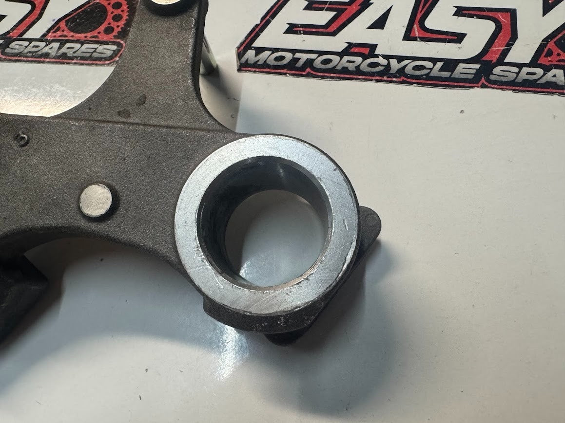 Suzuki GSXR 1000 2009-2016 Rear Brake Caliper Bracket OEM Genuine 69150-47H00
