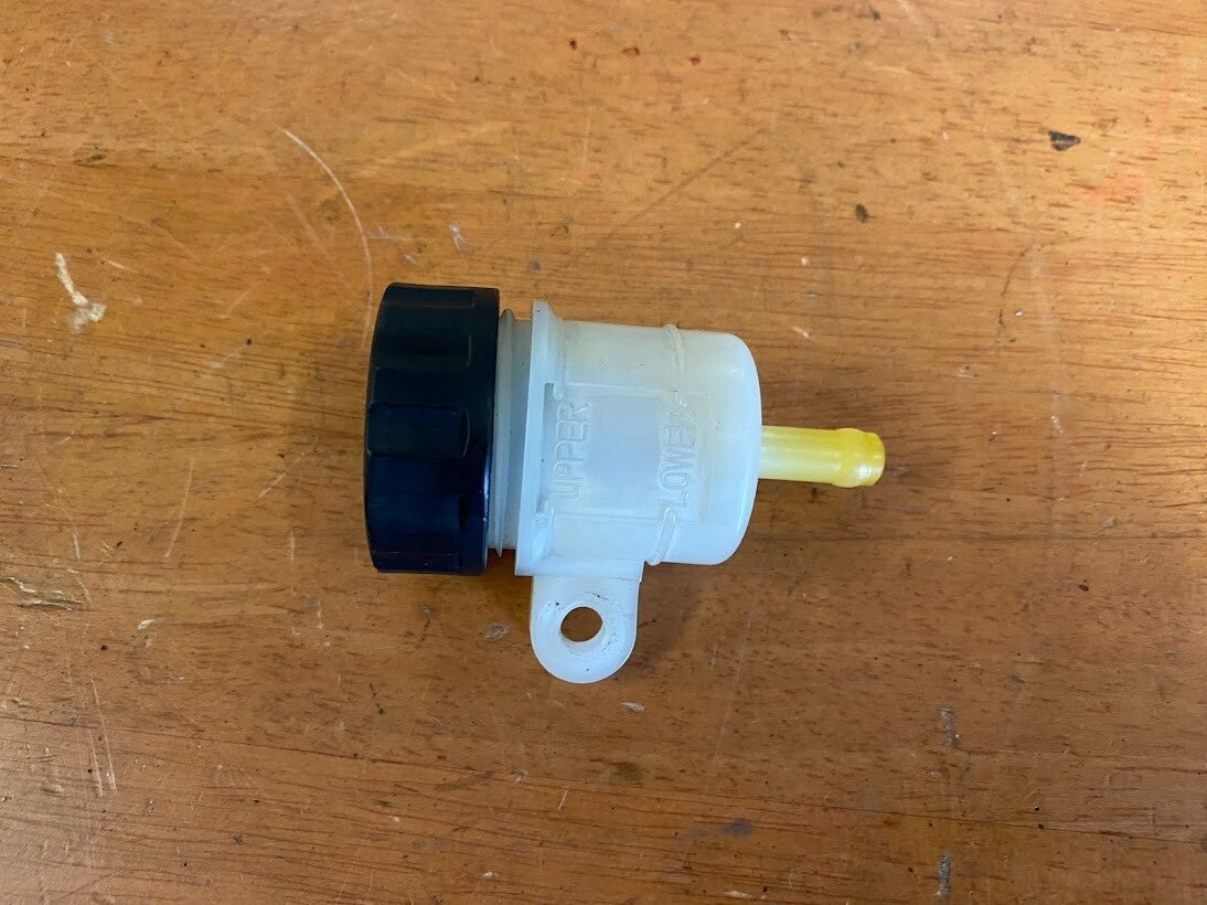 Rear Brake Reservoir Yamaha R1 2000