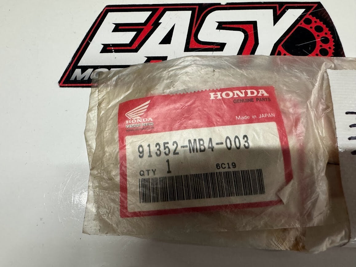 Honda O-RING (40.5X2) 91352-MB4-003 x4