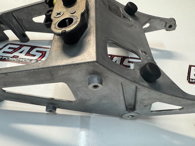 Suzuki GSXR 1000 2007-2008 Pillion Seat Support Bracket OEM Genuine 41231-41G10