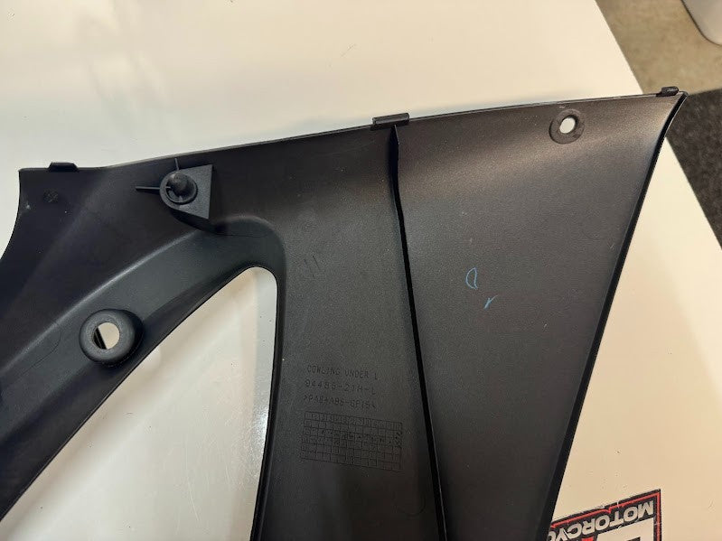 Suzuki GSXR 1000 2007-2008 LH Main Fairing OEM Genuine 94485-21H