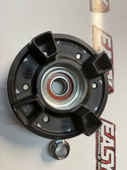 Sprocket Carrier Hub Kawasaki Ninja 650L 2012-2026 OEM 42033-0603
