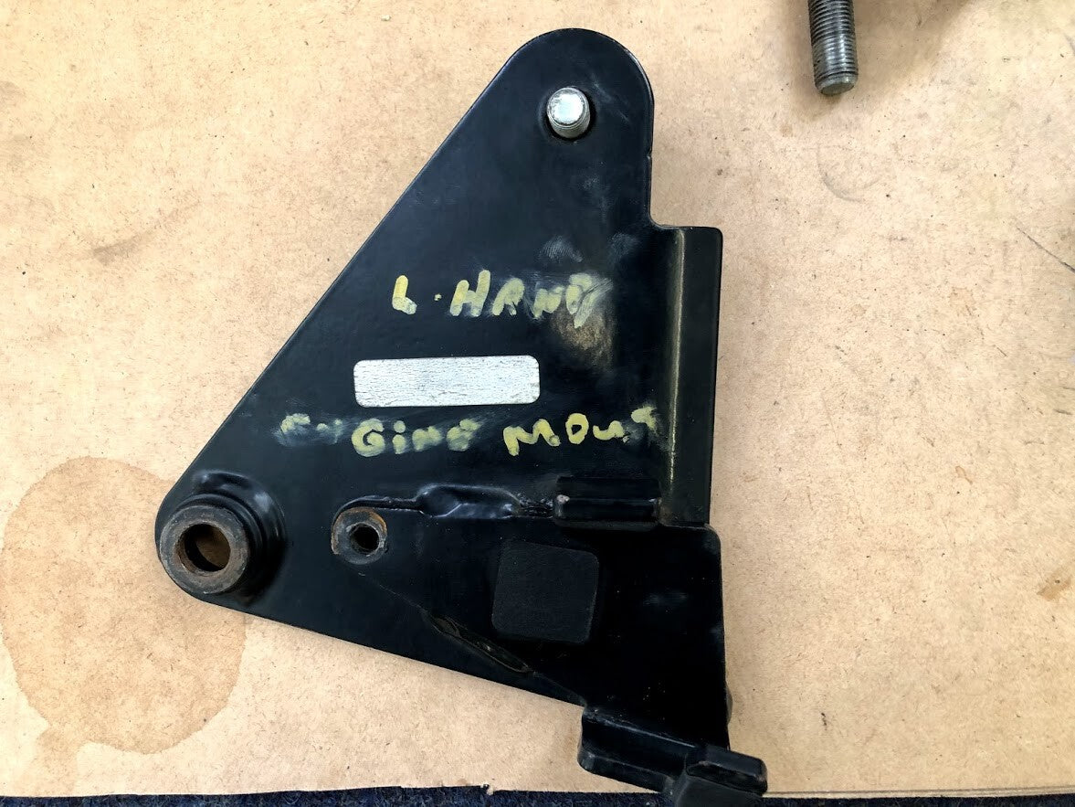 Engines Mounts Yamaha R1 2009