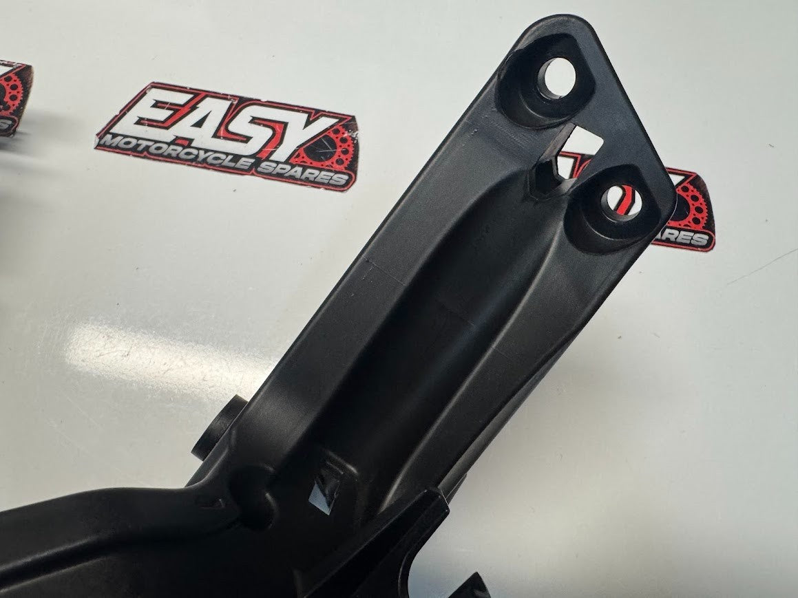 Aprilia RS4 125 4T 2011-2016 Front Fairing Stay Speedo Mount OEM Genuine 898687