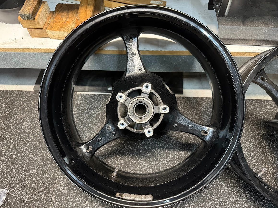 Complete Wheel Package Suzuki GSXR 1000 2007-2008 OEM 54111-41G10-019