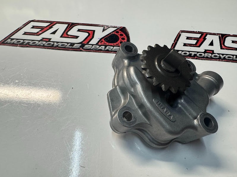 Yamaha YZF R7 2022-2025 Oil Pump OEM Genuine 1WS-13300-00