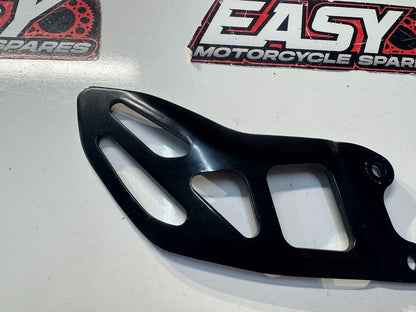 Suzuki GSXR 1000 2015-2016 LH Foot Rest Heel Guard OEM Genuine 43576-47H40