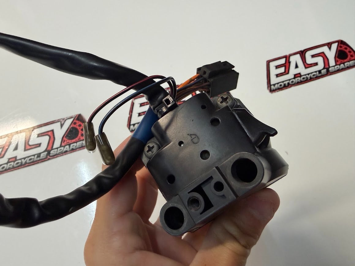 RH Switch Block Controls Suzuki GSXR 1000 2005-2006 OEM 37200-41G80