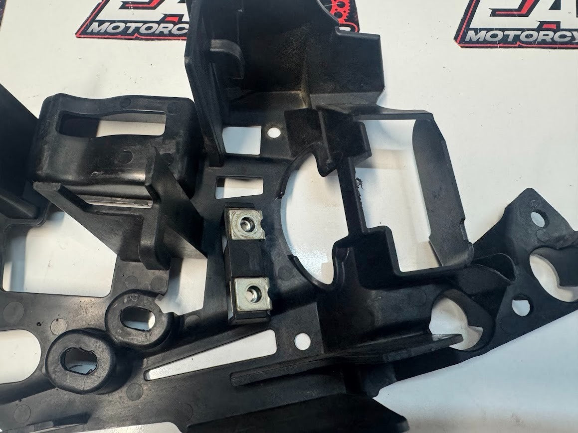 Yamaha MT-10 2016-2021 Inner Rear Fender Plate 1 OEM Genuine B67-2162G-01