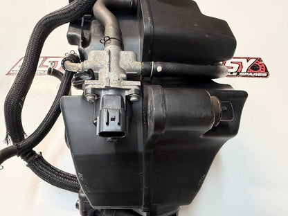 Airbox Case Suzuki Boulevard C109R VLR 1800 T 2008-2014 OEM 13710-22H00
