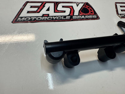 Yamaha YZF R1 2015-2025 Secondary Fuel Rail OEM Genuine 2CR-1393B-00