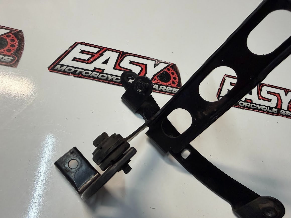 Radiator Cooler Support Bracket Suzuki GSXR 1000 07-08 2008 17790-21H00