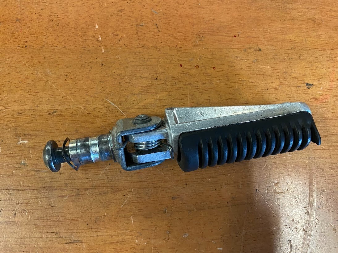 LH Riders Peg Yamaha FZS 600 1998