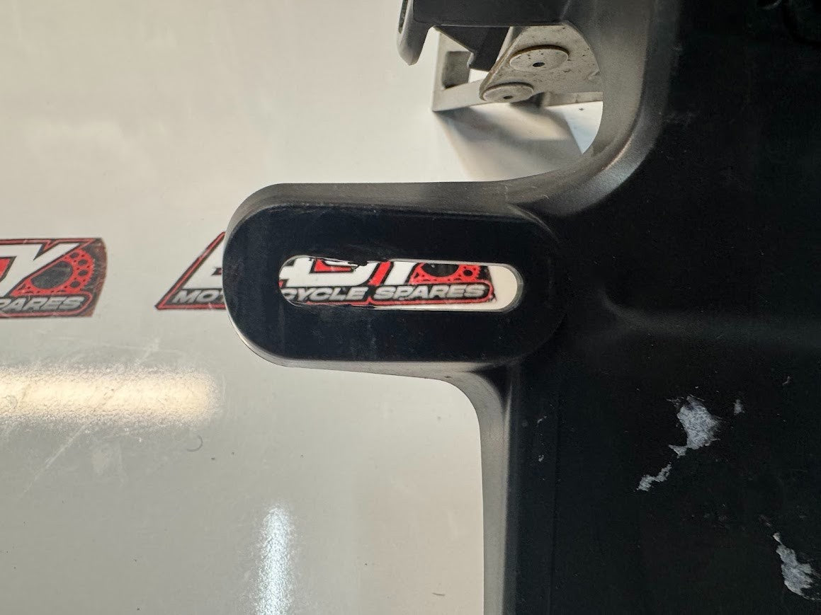 Yamaha YZF R15 2013-2018 Rear Mudguard Plate Holder OEM Genuine 1CK-F1629-00