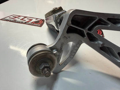 RH Pillion Peg Bracket Suzuki GSF 1250 S Bandit 2007-2016 OEM 43811-18H10