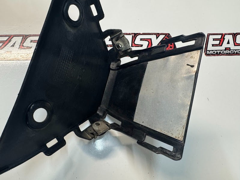 Yamaha YZF R1 2020-2025 Inner 3 Panel Fairing OEM Genuine B3L-2836M-00