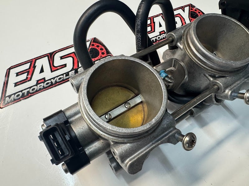 BMW F800 ST 2009 Throttle Bodies TPS OEM Genuine 13547678271