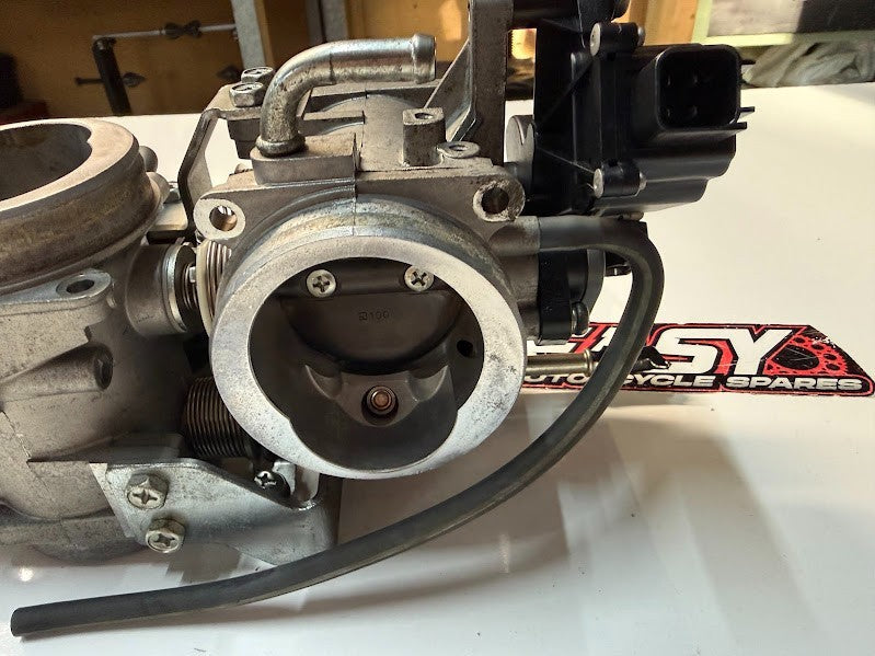 Throttle Bodies TPS Suzuki Boulevard C109R VLR 1800 T 2008-2014 OEM 13405-22H01