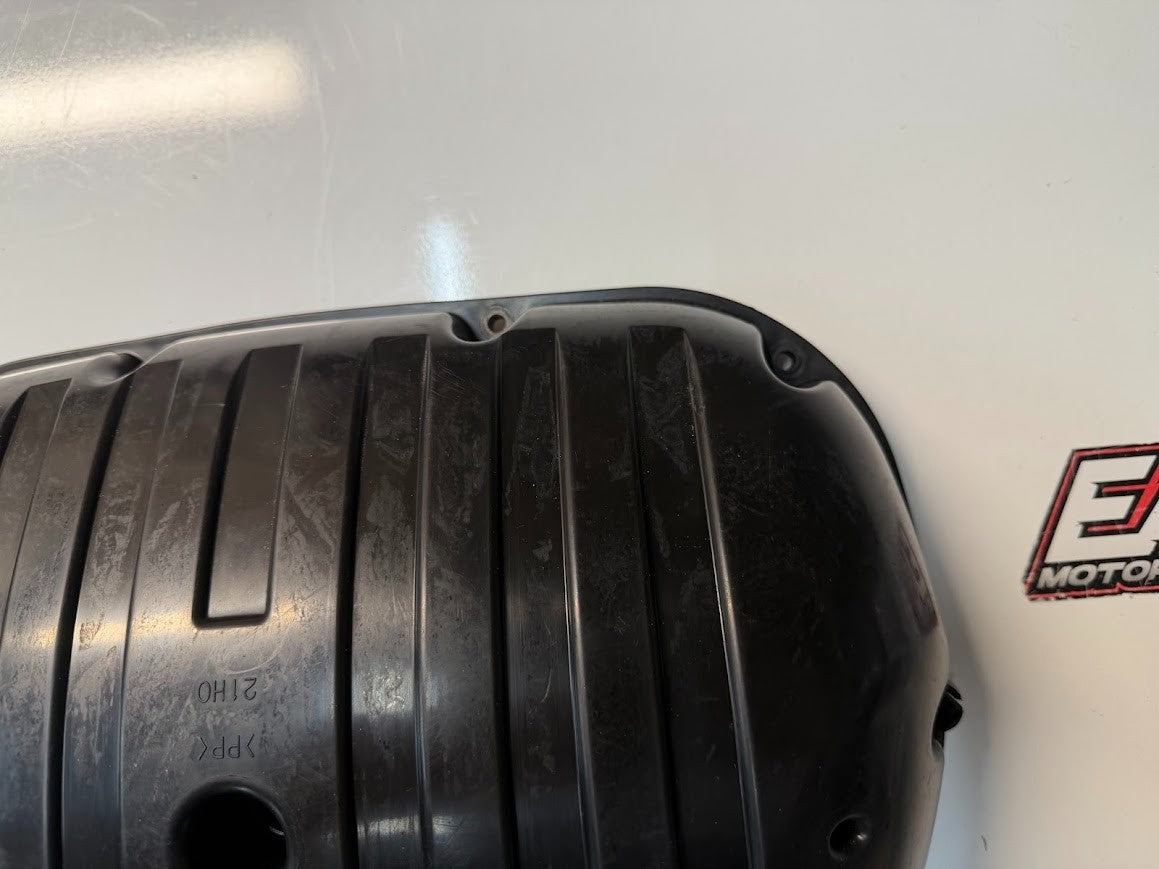 Airbox Case Top Suzuki GSXR 1000 2007-2008 OEM 13740-21H00 #2