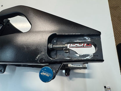 Suzuki GSXR 1000 2007-2008 Swingarm Suspension OEM Genuine 61000-21H00-YAP