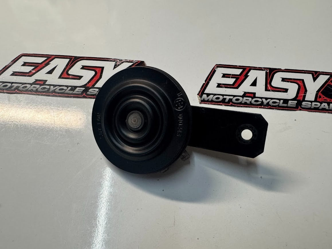 Yamaha YZF R15 2013-2018 Horn #2 OEM Genuine 1CK-H3371-10