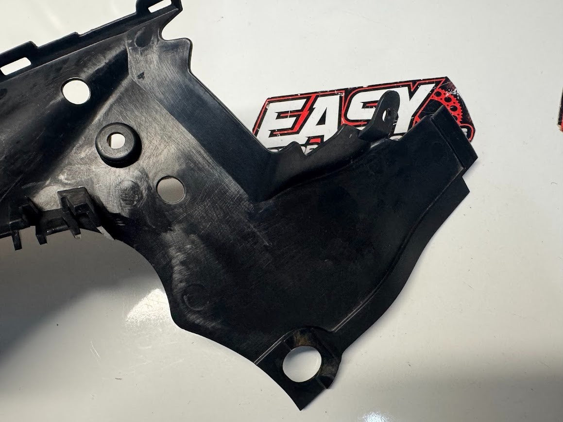 Yamaha YZF R1 2020-2025 Inner Panel 1 OEM Genuine B3L-2836K