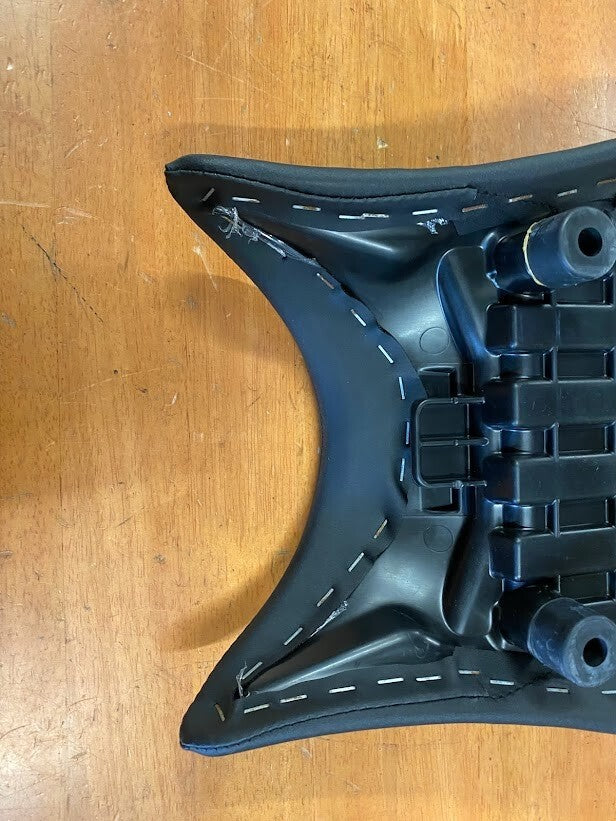 Riders Seat Honda CB 300F 14-18 2017 77100-K33-D00ZA