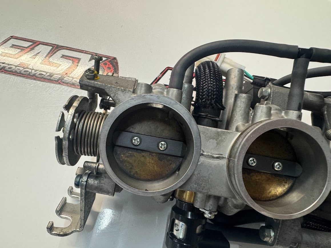 Suzuki GSXR 1000 2015-2016 Throttle Bodies TPS OEM Genuine 13406-47H40