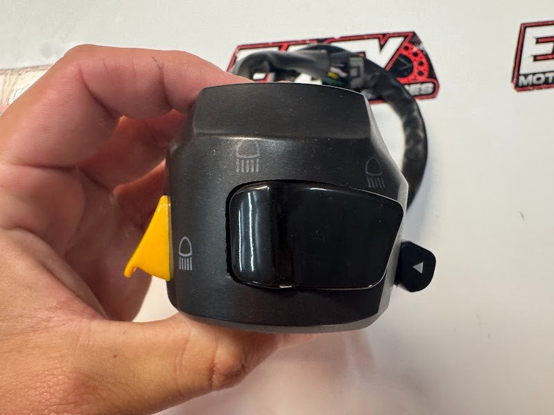 Royal Enfield Interceptor 650 2022 LH Switch Block OEM 580441D Euro 5