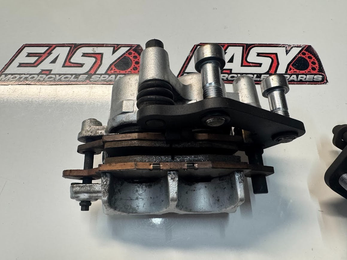 Suzuki VL 1500 Intruder 2002-2009 Front Brake Calipers OEM 59100-33DD0-999