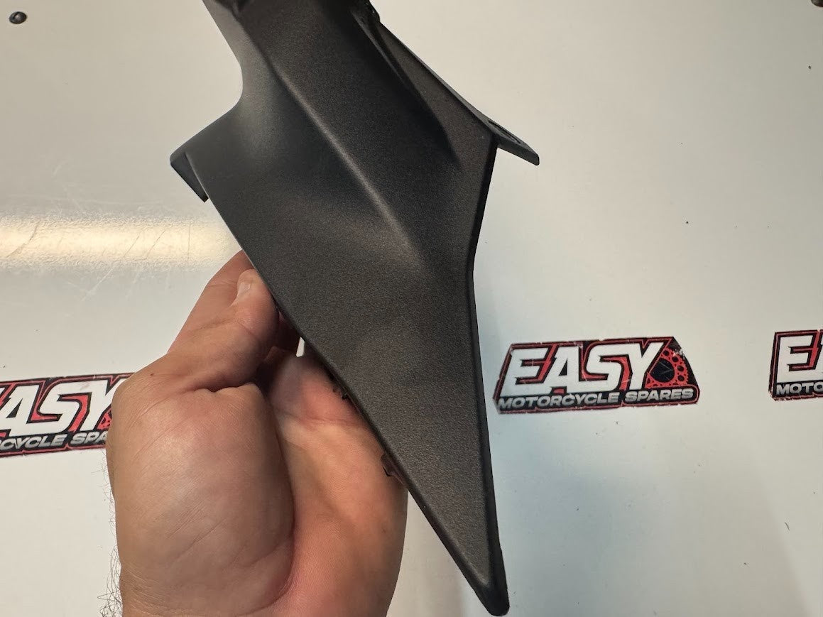 Yamaha YZF R7 2022-2025 Side Cover 4 Fairing OEM Genuine BEB-21741-00