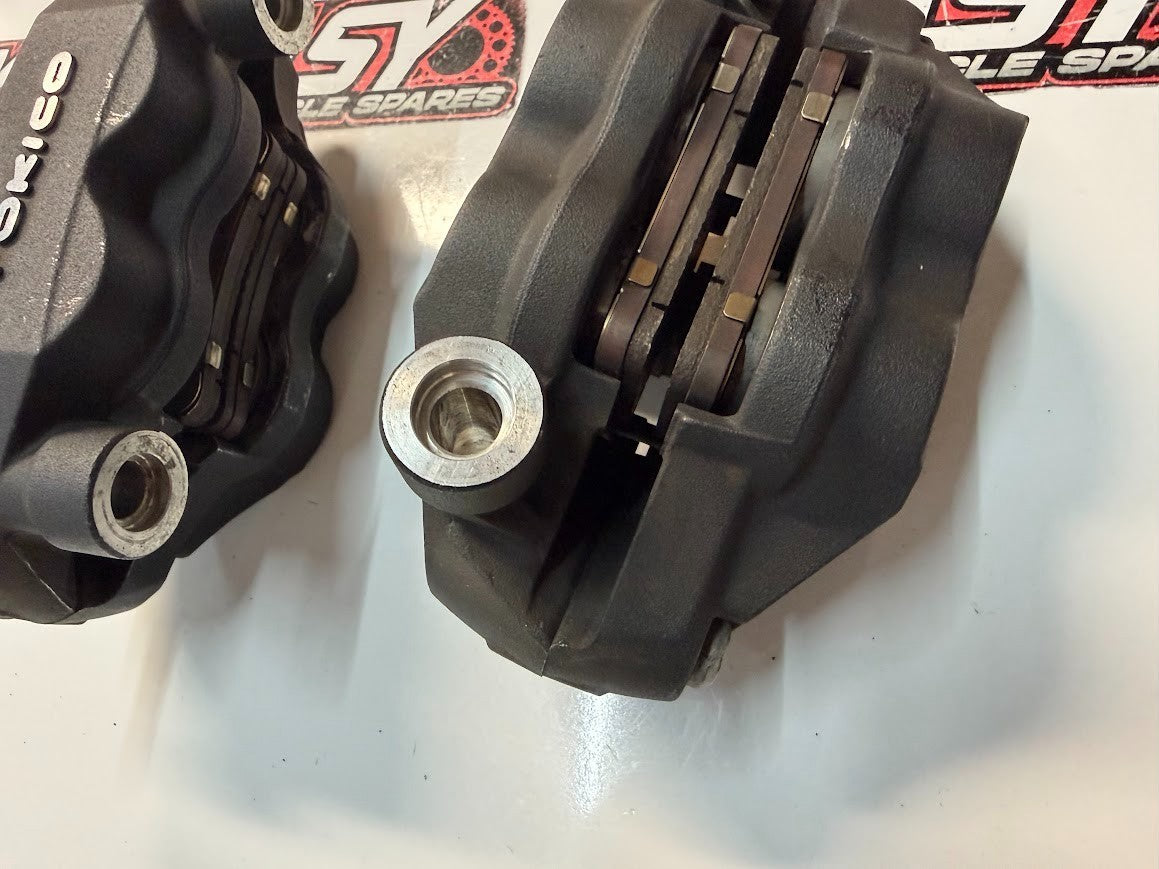 Front Brake Calipers Suzuki GSXR 1000 2005-2008 OEM 59100-41G00-999
