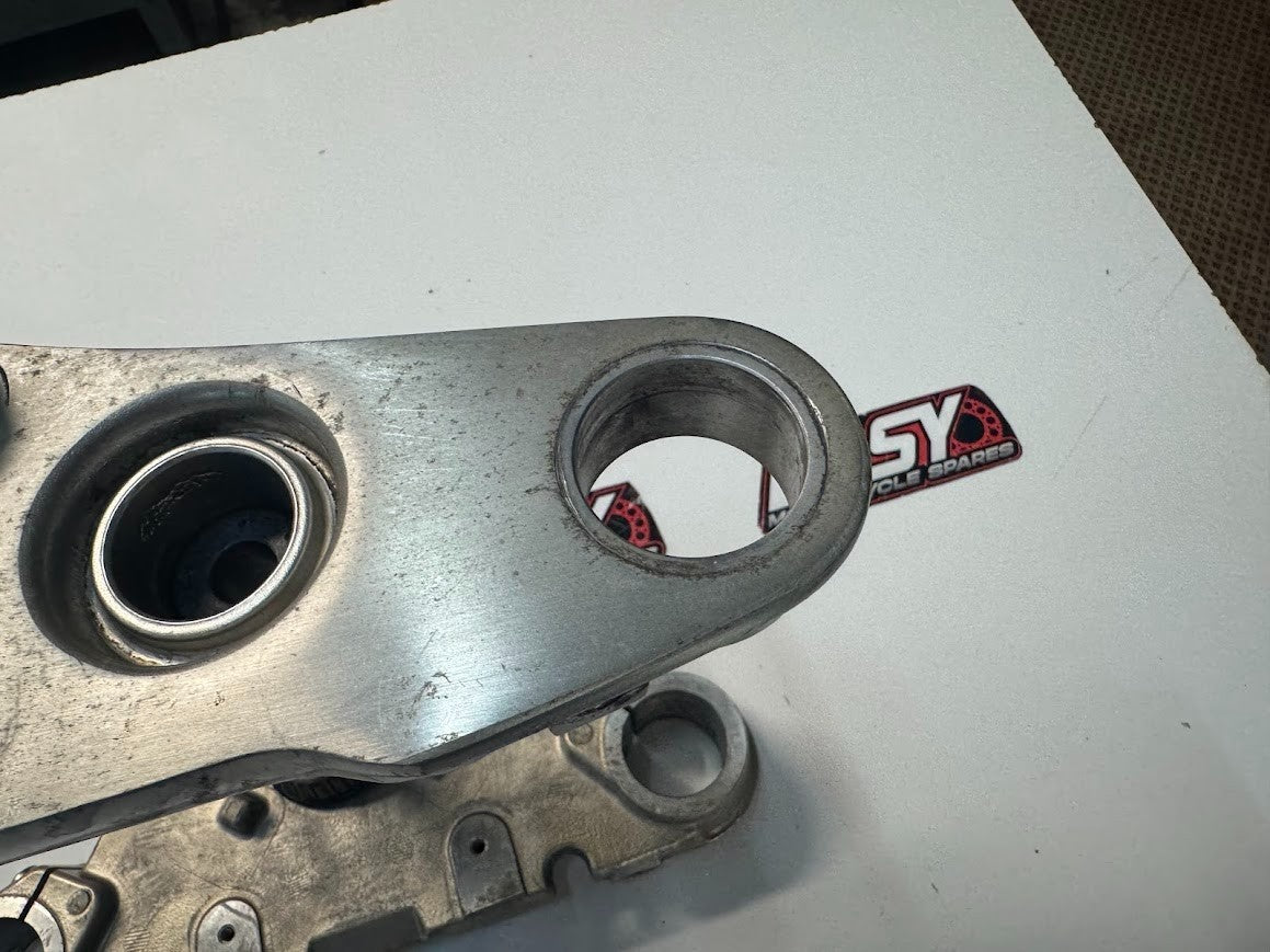 Suzuki VL 1500 Intruder 2001-2004 Triple Tree Set OEM Genuine 51410-10F30