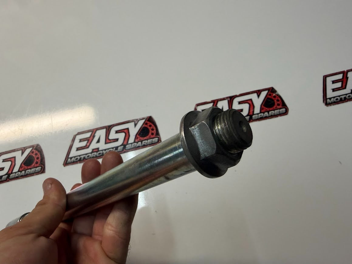 Front Wheel Axle Kawasaki Vulcan VN900 Classic 2006-2022 OEM 41068-0058