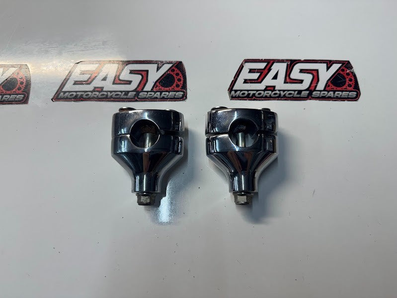 Kawasaki Vulcan VN900 Classic 2006-2010 Handlebar Mounts Clamps OEM 46012-1272
