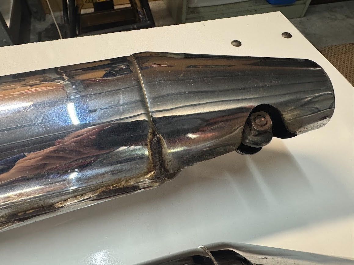 Suzuki VL 1500 Intruder 1998-2004 Mufflers Exhaust OEM Genuine 14340-10F30